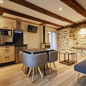 Vakantiehuis Jolie Maison Deux Et Canape-lit #au Coeur Du Village#, Sainte-Eulalie-d'Olt