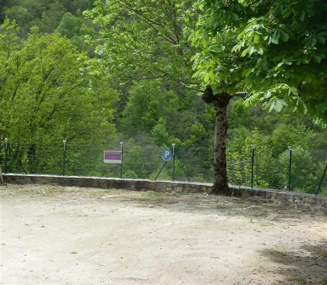 Chambre D'Hotes Cadravals Belcastel Aveyron 0*, Belcastel (Tarn)
