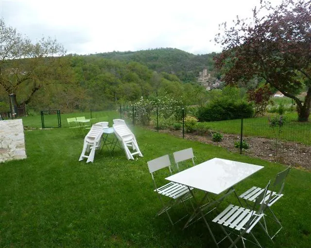 Holiday home Chambre D'Hotes Cadravals Belcastel Aveyron